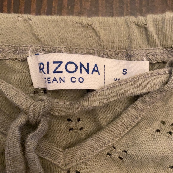 Arizona Jean co crop top sz small worn once - Picture 2 of 3